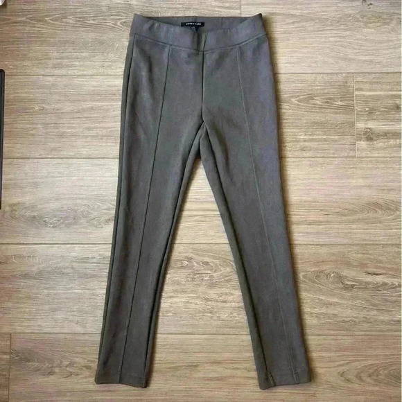 - Andrew Marc Women's Super Soft Stretch Faux Suede Pull On Pants - Picture 3 of 5